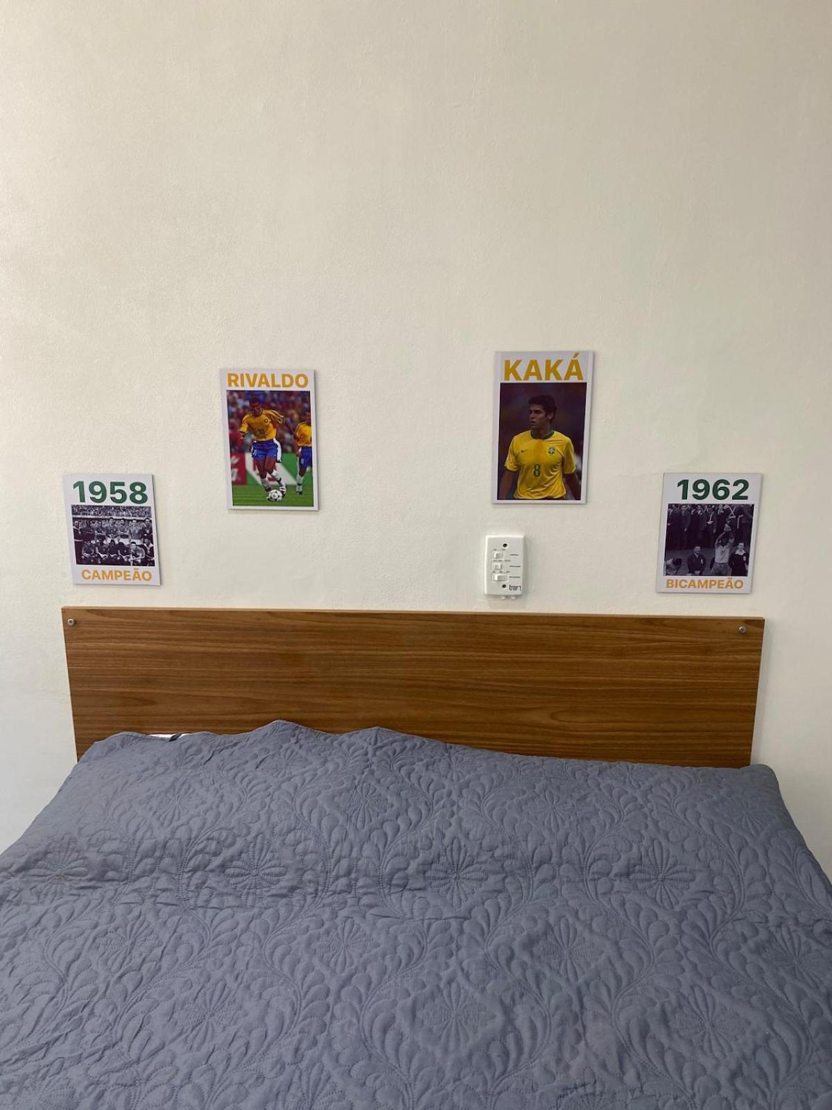 Apartamento In Rio-cinelandia Iii O Futebolistico
