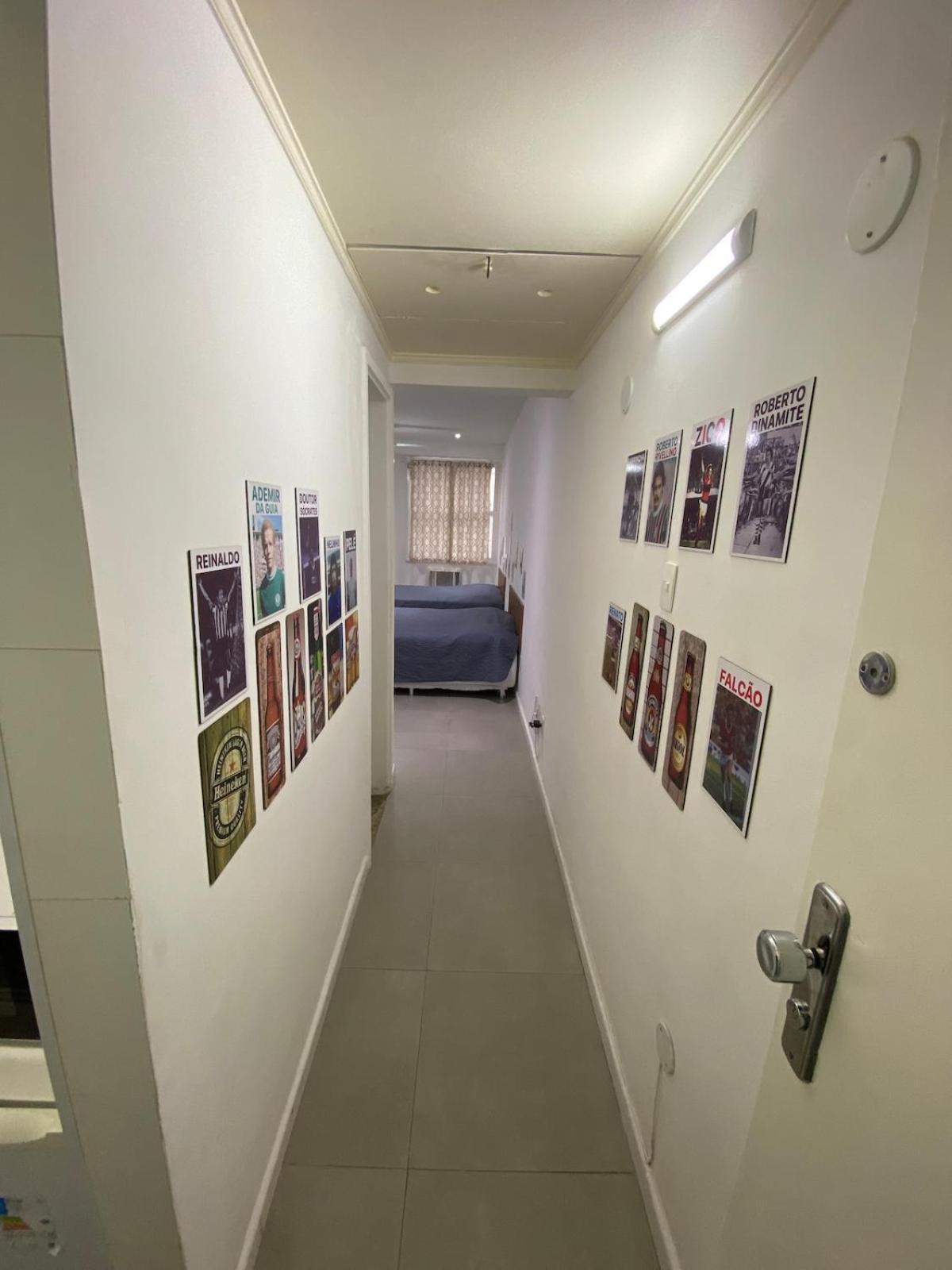 Apartamento In Rio-cinelandia Iii O Futebolistico *
